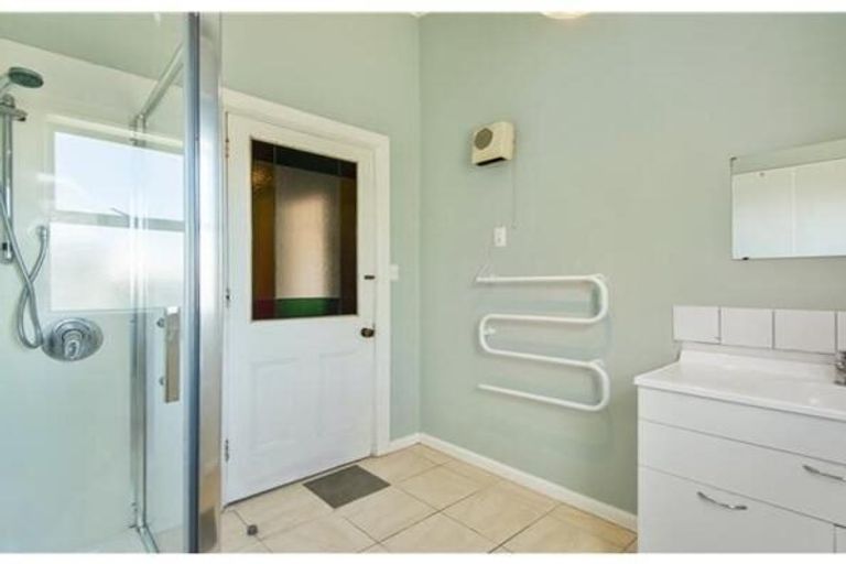 Photo of property in 120 Lincoln Road, Addington, Christchurch, 8024