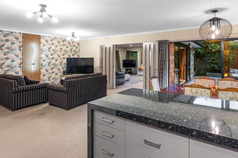 Photo of property in 21 Campion Road, Waikanae Beach, Waikanae, 5036