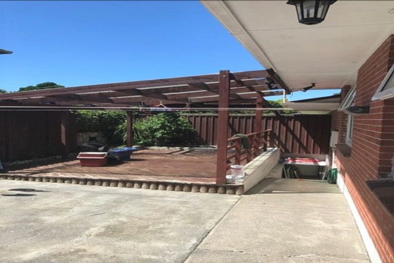 Photo of property in 34 Reeves Road, Pakuranga, Auckland, 2010