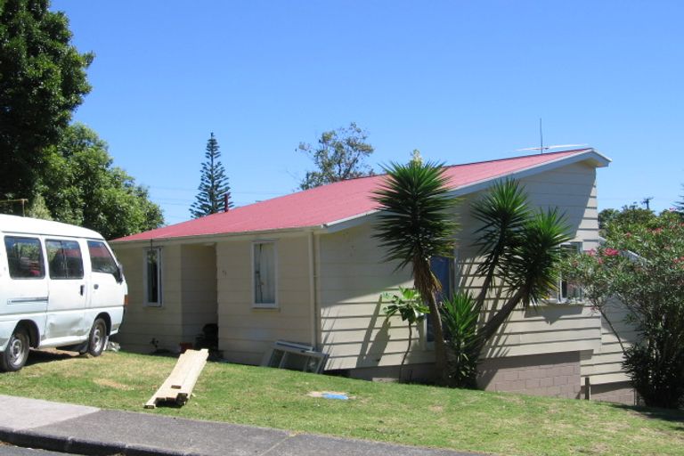Photo of property in 93 Taurus Crescent, Beach Haven, Auckland, 0626