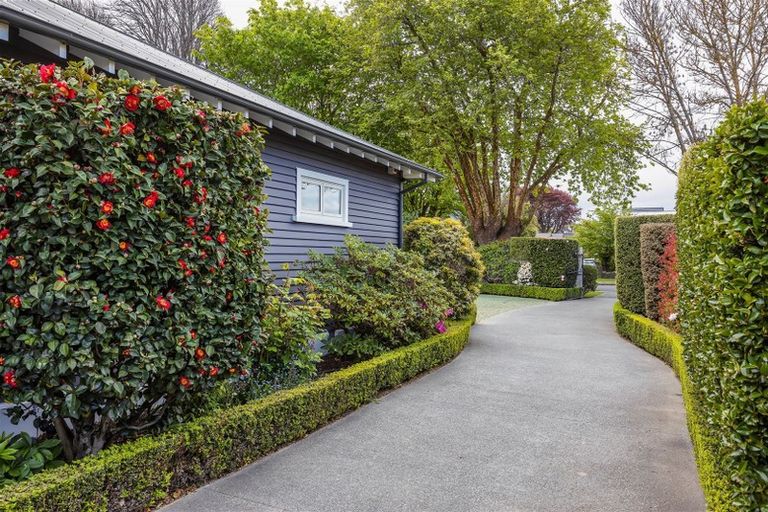 Photo of property in 7 Thorrington Road, Cashmere, Christchurch, 8022