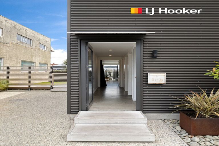 Photo of property in 108 Oxford Street, South Dunedin, Dunedin, 9012