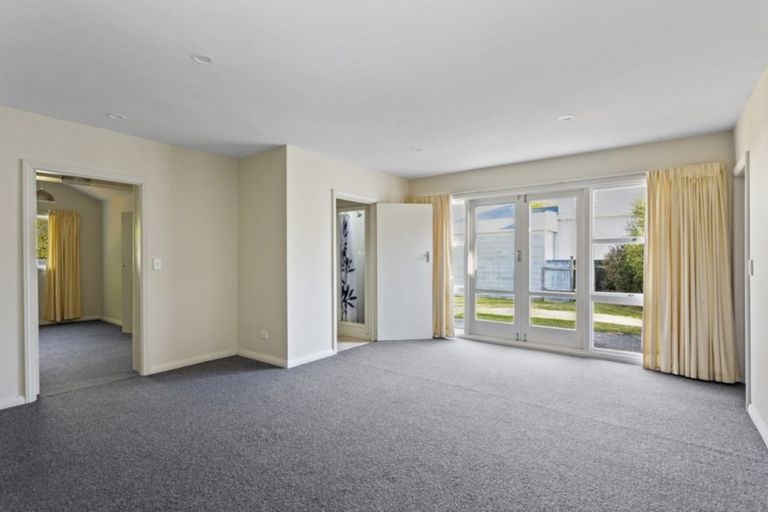 Photo of property in 73 Dunns Avenue, The Pines Beach, 7630