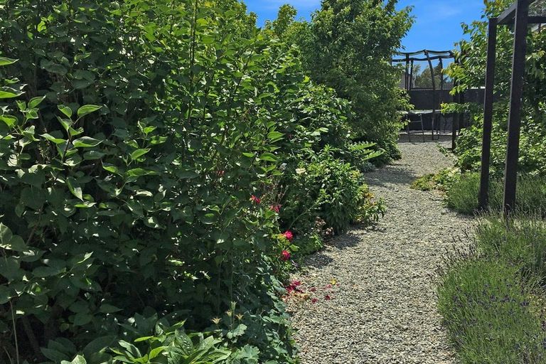 Photo of property in 15 Rhoboro Road, Twizel, 7901