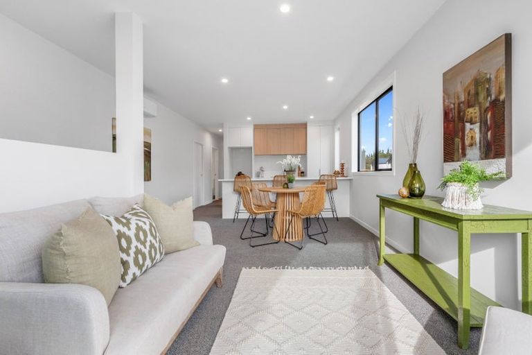 Photo of property in 2 Lily Pond Lane, Haruru, 0204