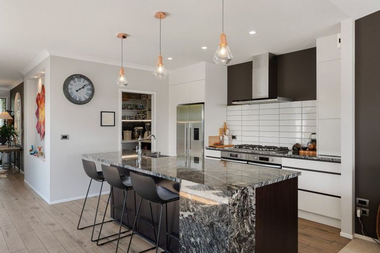 Photo of property in 29 Pukenamu Road, Rainbow Point, Taupo, 3330