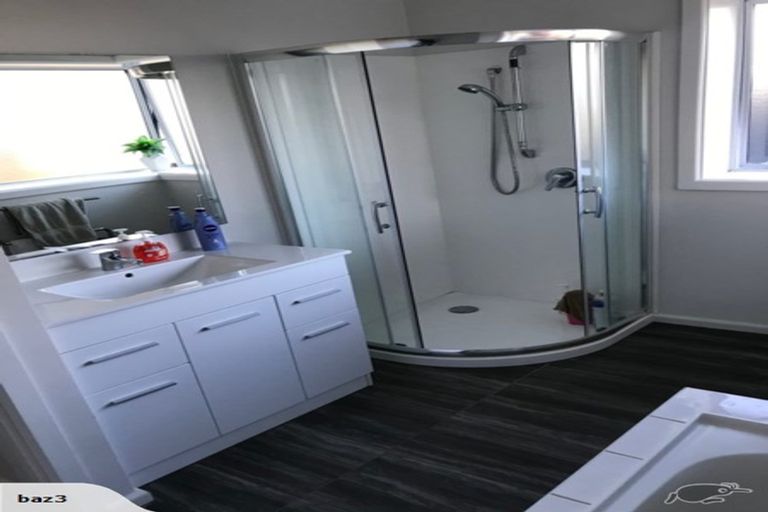 Photo of property in 19 Kinnaird Place, Hillmorton, Christchurch, 8025