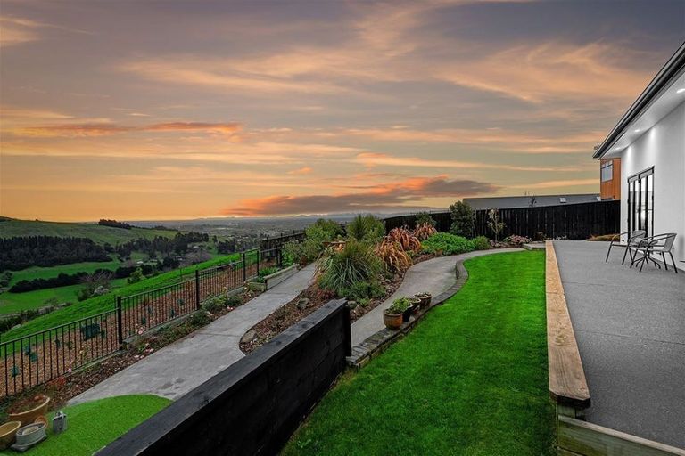 Photo of property in 152 Penruddock Rise, Westmorland, Christchurch, 8025