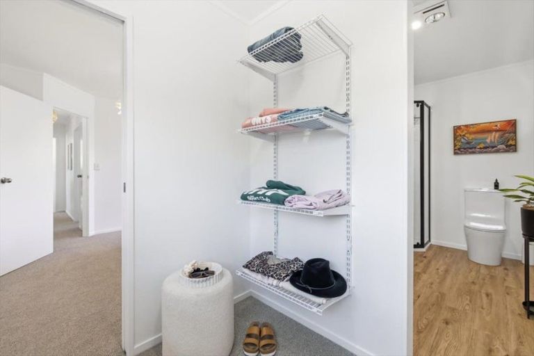 Photo of property in 11 Reef Avenue, Papamoa Beach, Papamoa, 3118