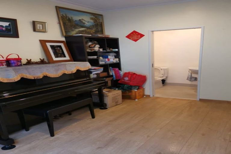 Photo of property in Tuscany Towers, 30/1 Ambrico Place, New Lynn, Auckland, 0600