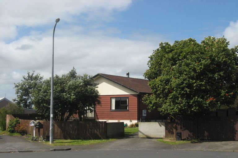 Photo of property in 19 Rukumoana Place, Clendon Park, Auckland, 2103