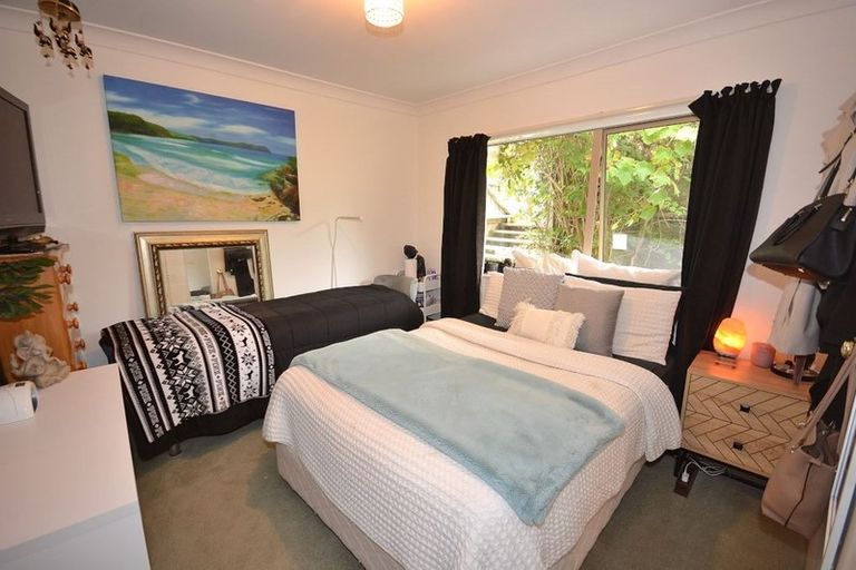 Photo of property in 60 Queens Road, Waikanae Beach, Waikanae, 5036