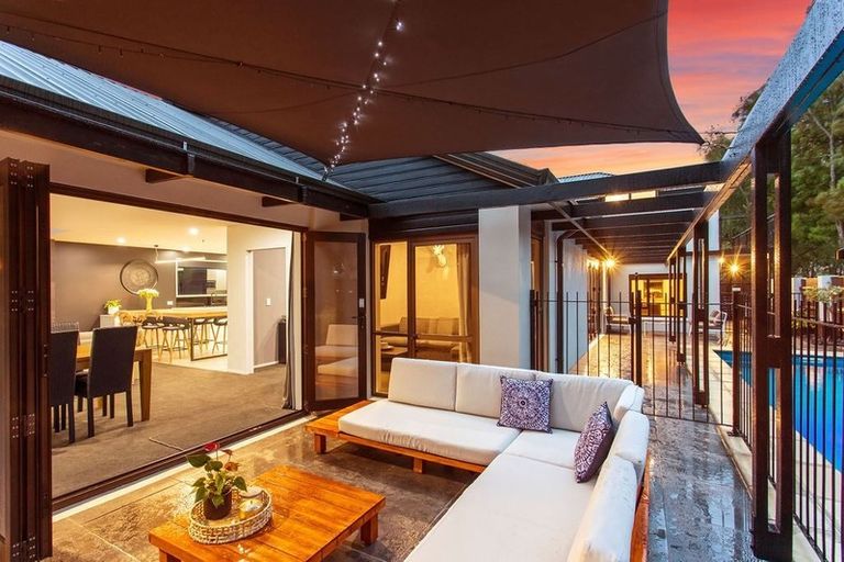 Photo of property in 2 Rembrandt Place, Burnside, Christchurch, 8053