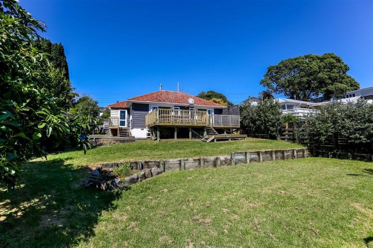 Photo of property in 6 Lismore Street, Strandon, New Plymouth, 4312