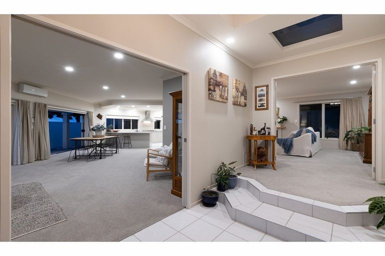 Photo of property in 37 La Colina Place, Bethlehem, Tauranga, 3110
