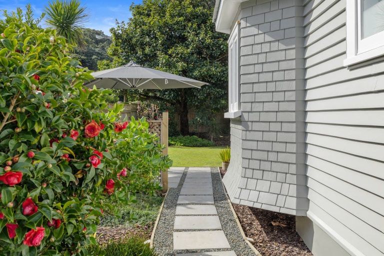Photo of property in 1 Pohutukawa Place, Mangawhai Heads, Mangawhai, 0505