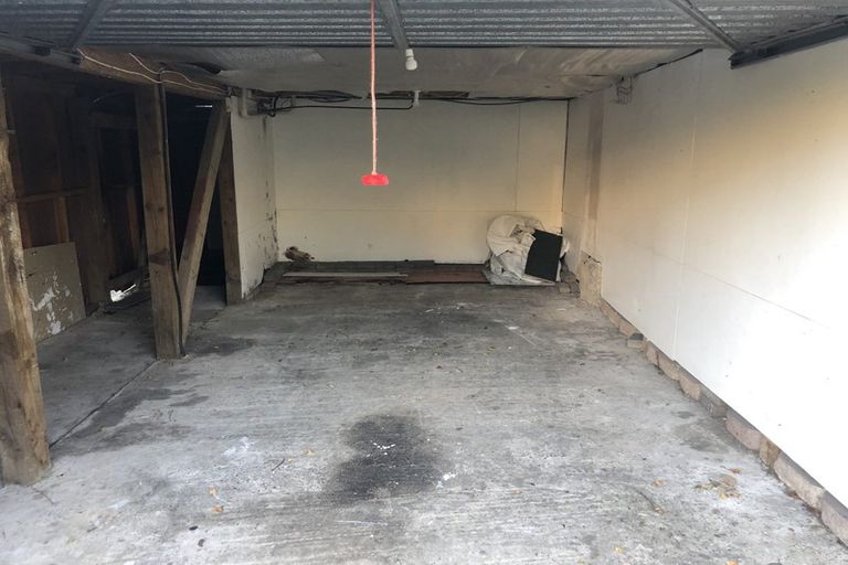 Photo of property in 1/3 Lewis Street, Blockhouse Bay, Auckland, 0600