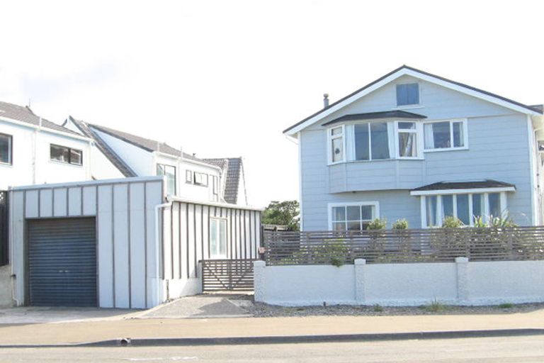 Photo of property in 12 Lyall Parade, Lyall Bay, Wellington, 6022