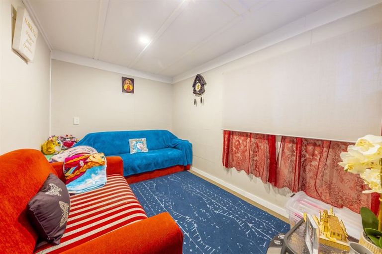 Photo of property in 1/14 Fairview Road, Papatoetoe, Auckland, 2025
