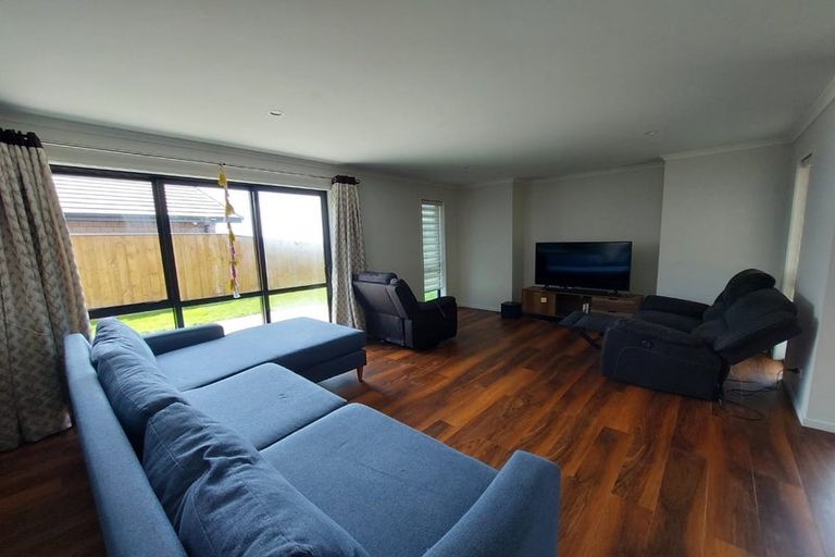 Photo of property in 9 Rua Place, Bell Block, New Plymouth, 4312