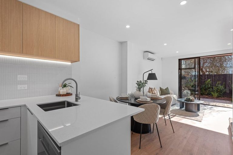 Photo of property in 6/13 Donald Place, St Albans, Christchurch, 8014