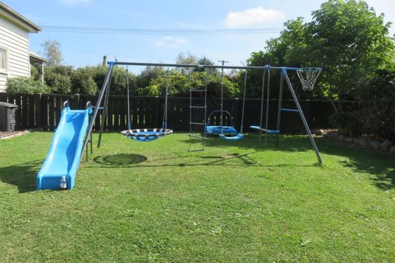 Photo of property in 43 Cox Street, Geraldine, 7930