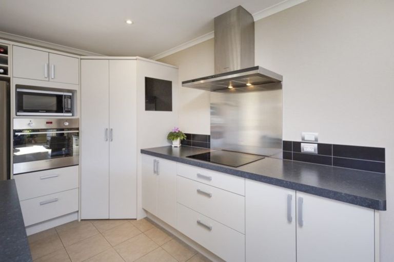 Photo of property in 10 Doncaster Court, Awapuni, Palmerston North, 4412