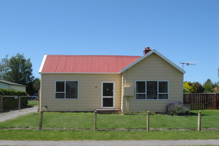 Photo of property in 16 Willock Street, Kaiapoi, 7630