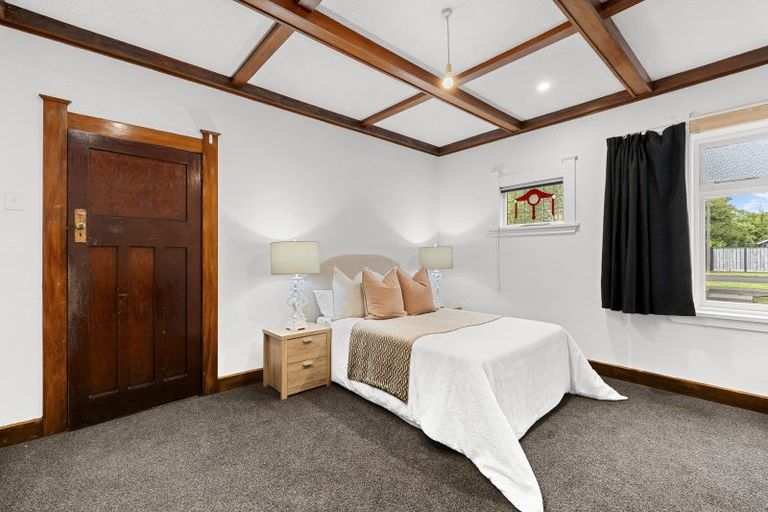 Photo of property in 11 Woodleigh Street, Frankleigh Park, New Plymouth, 4310