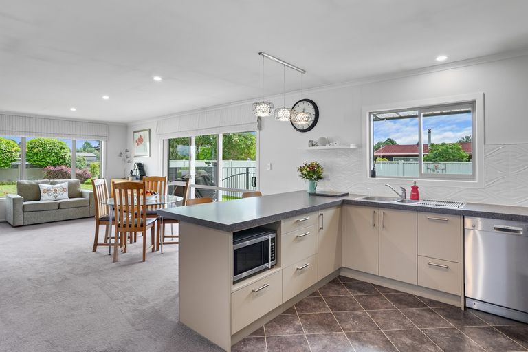 Photo of property in 21 Chamberlain Road, Masterton, 5888