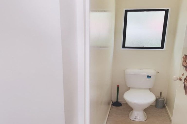 Photo of property in 2/10 Belmont Terrace, Milford, Auckland, 0620