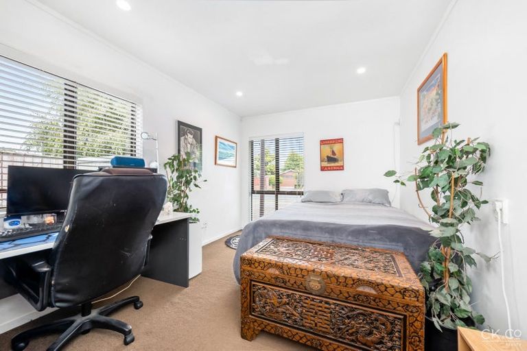 Photo of property in 3 Laredo Grove, Totara Park, Upper Hutt, 5018