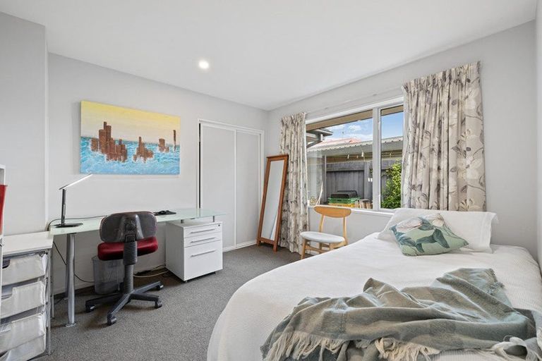 Photo of property in 2/17 Field Terrace, Upper Riccarton, Christchurch, 8041