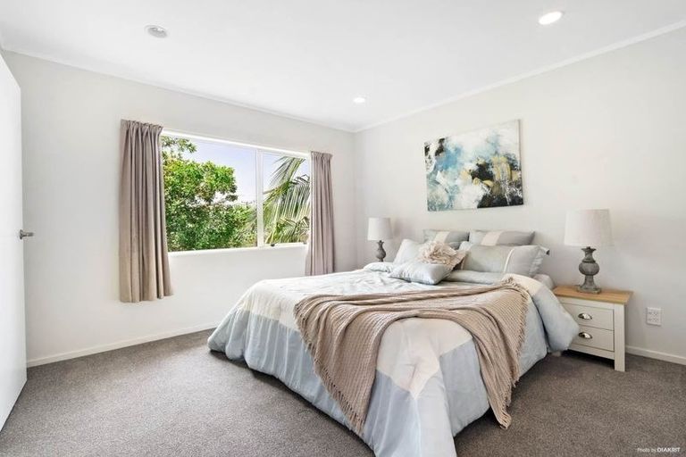 Photo of property in 2/142 Archers Road, Glenfield, Auckland, 0629