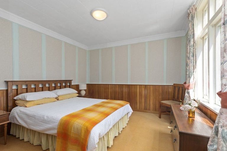 Photo of property in 103 Melbourne Road, Island Bay, Wellington, 6023