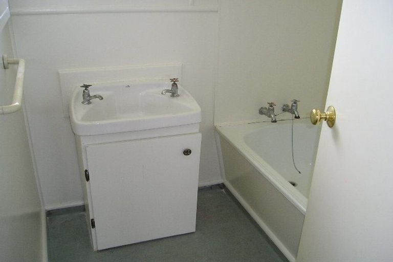 Photo of property in 3 Vicki Street, Sockburn, Christchurch, 8042