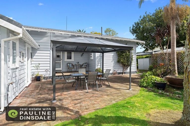 Photo of property in 17 Aubrey Street, Regent, Whangarei, 0112