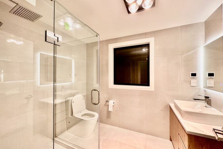 Photo of property in 18 Ballyliffin Drive, Flat Bush, Auckland, 2019