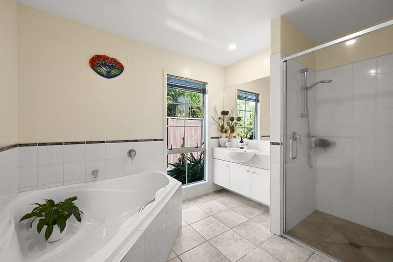 Photo of property in 6 Sovereign Place, Rototuna North, Hamilton, 3210