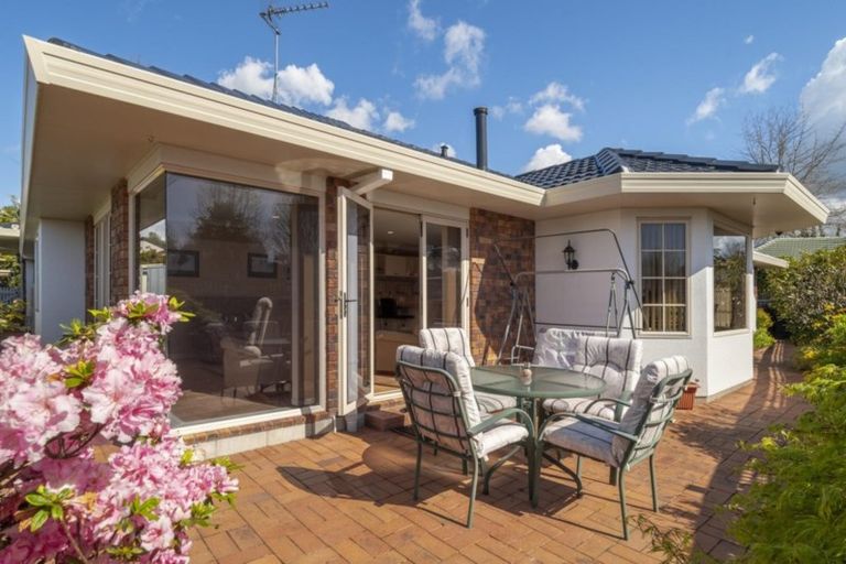 Photo of property in 5 Buckingham Place, Bethlehem, Tauranga, 3110