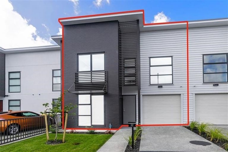 Photo of property in 32 Vincent Mcgrath Crescent, Swanson, Auckland, 0614