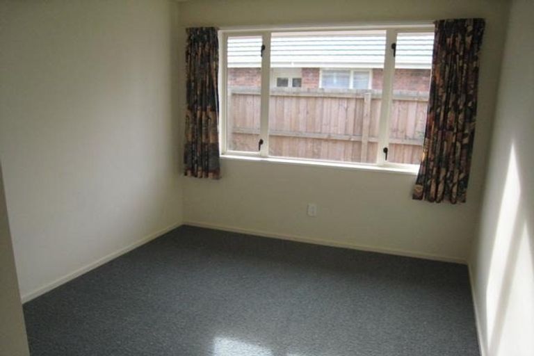 Photo of property in 14 Kydd Lane, Hornby, Christchurch, 8042