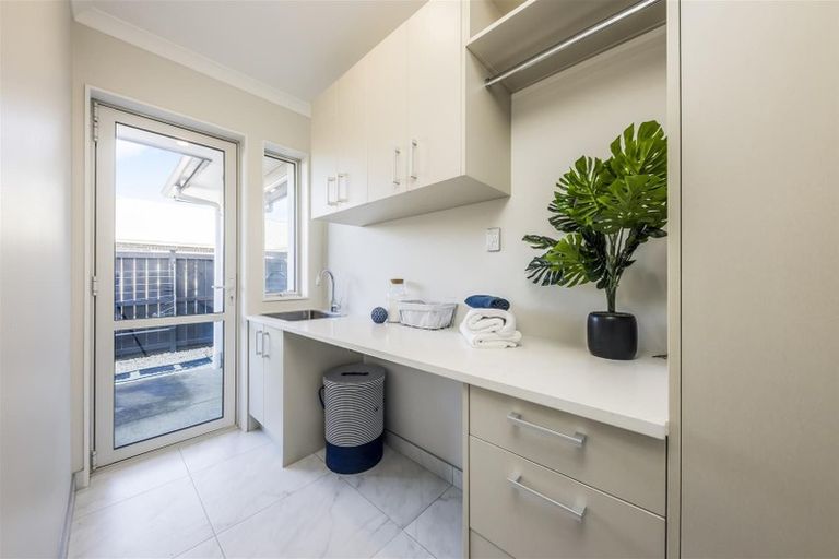 Photo of property in 18 Paso Fino Crescent, Karaka, Papakura, 2113