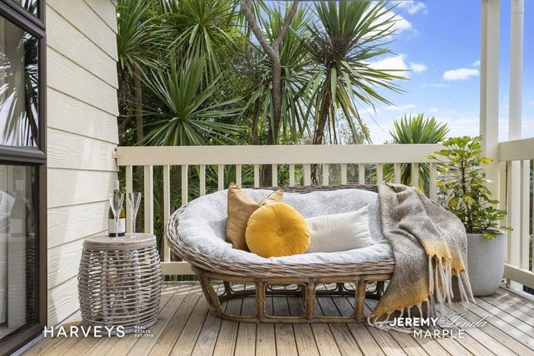 Photo of property in 1/28 Eastglen Road, Glen Eden, Auckland, 0602