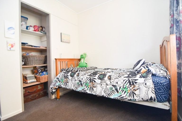 Photo of property in 66 Victoria Street, Carterton, 5713