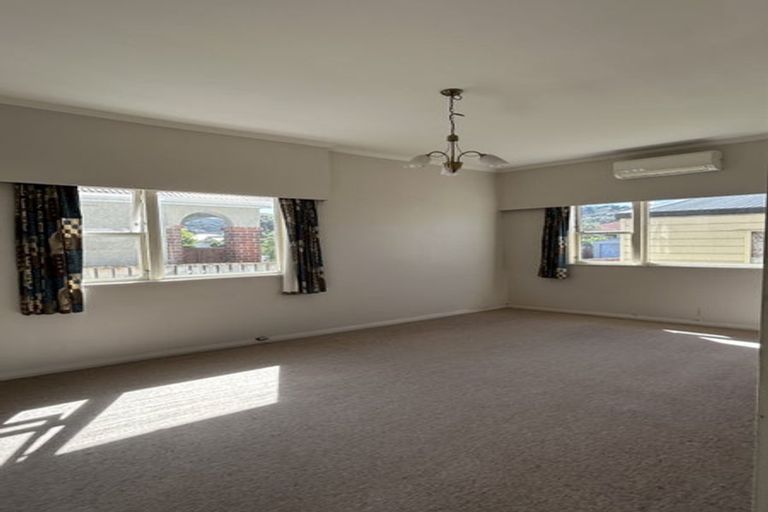 Photo of property in 96 Derwent Street, Island Bay, Wellington, 6023