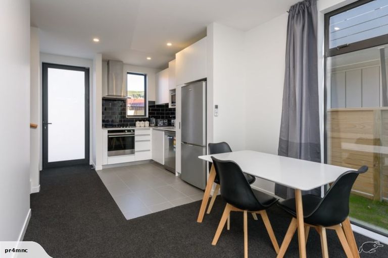 Photo of property in 6/74 Derwent Street, Island Bay, Wellington, 6023