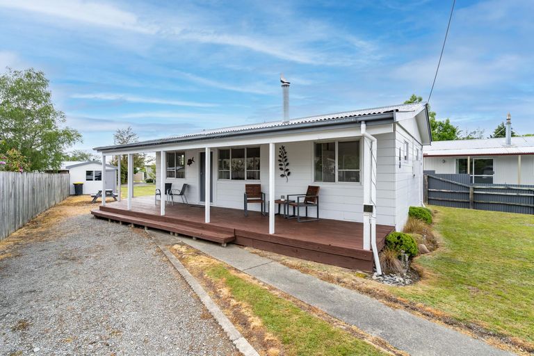 Photo of property in 15 Macaulay Place, Twizel, 7901