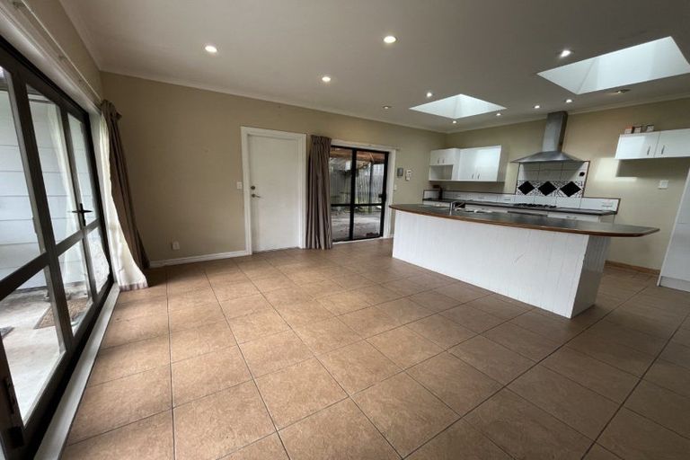 Photo of property in 29 Winston Avenue, Hokowhitu, Palmerston North, 4410