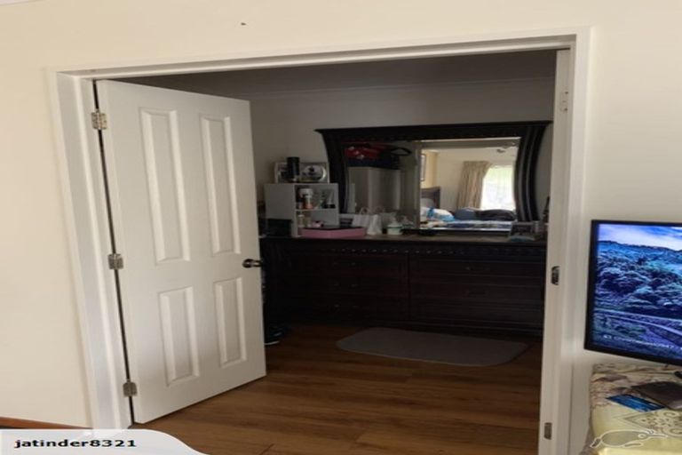 Photo of property in 14 Sesame Grove, Goodwood Heights, Auckland, 2105